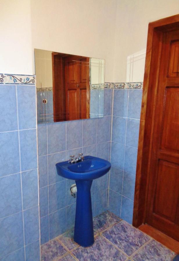 Livingston Resort Hotel Εξωτερικό φωτογραφία