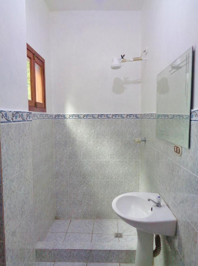 Livingston Resort Hotel Εξωτερικό φωτογραφία
