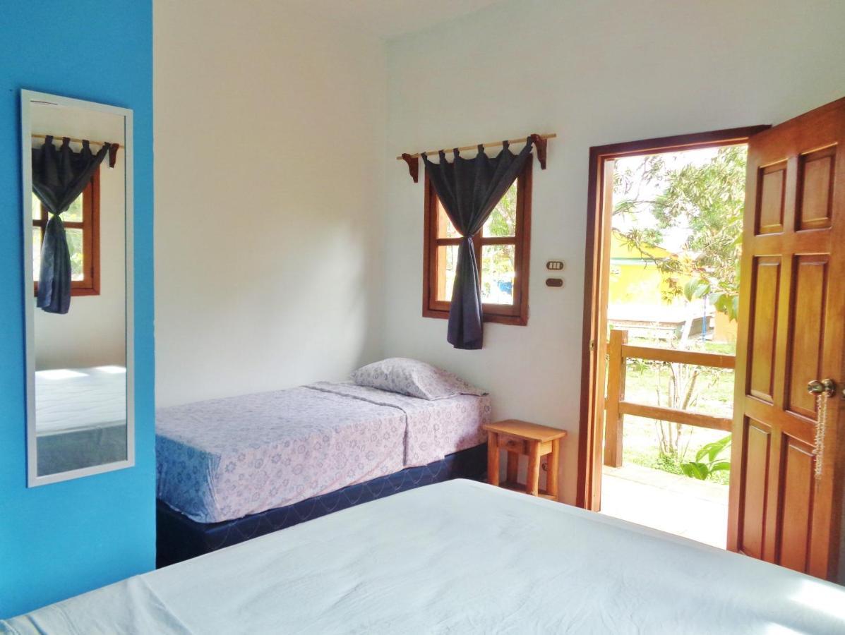 Livingston Resort Hotel Εξωτερικό φωτογραφία